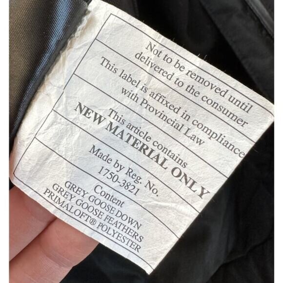 Lululemon Down For It All Puffer Vest Size 4 Women’s Black  Full Zip - Picture 6 of 9